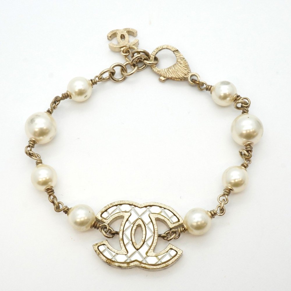 Chanel Coco Mark Matelasse Bracelet with GP Plating and Faux Pearls in Champa... - Picture 3 of 8